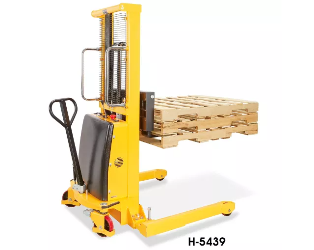 Estibador Ajustable Semieléctrico